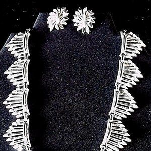 Vintage Coro Necklace & Clip Earrings